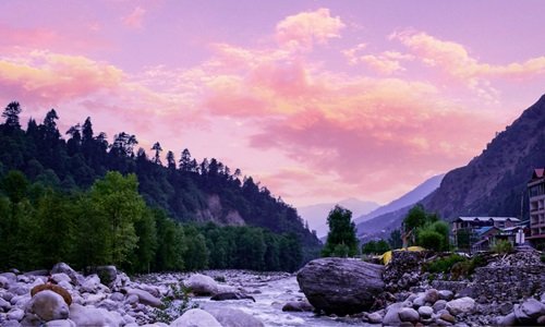 Day 1: Arrival in Manali | Trek from Jobra to Chika Day 1: Arrival in Manali | Trek from Jobra to Chika