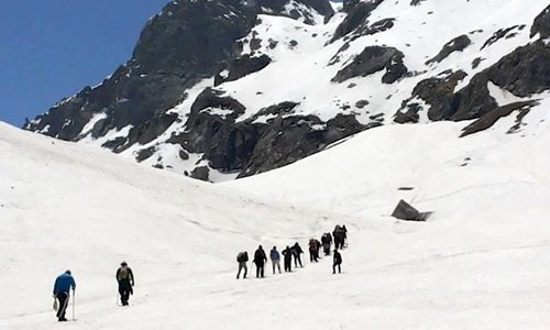 Day 3: Trek to Siagoru and crossing Hampta Pass Day 3: Trek to Siagoru and crossing Hampta Pass